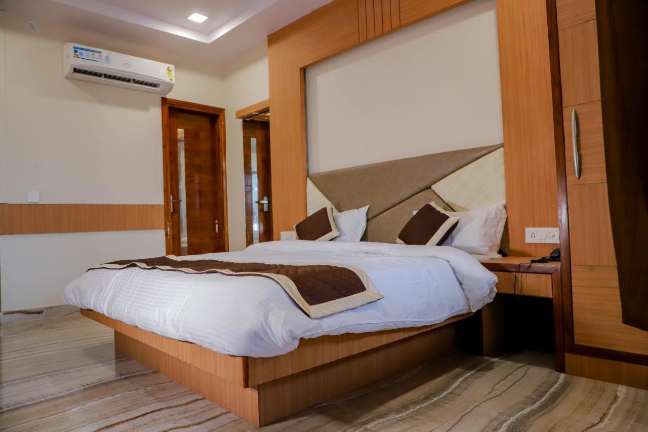 Komal Inn Пушкар Екстер'єр фото
